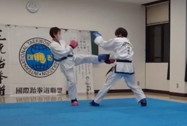 taekwondo-adachi-2