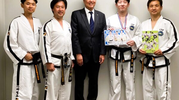 保坂展人世田谷区長 表敬訪問（第36回全日本大会）