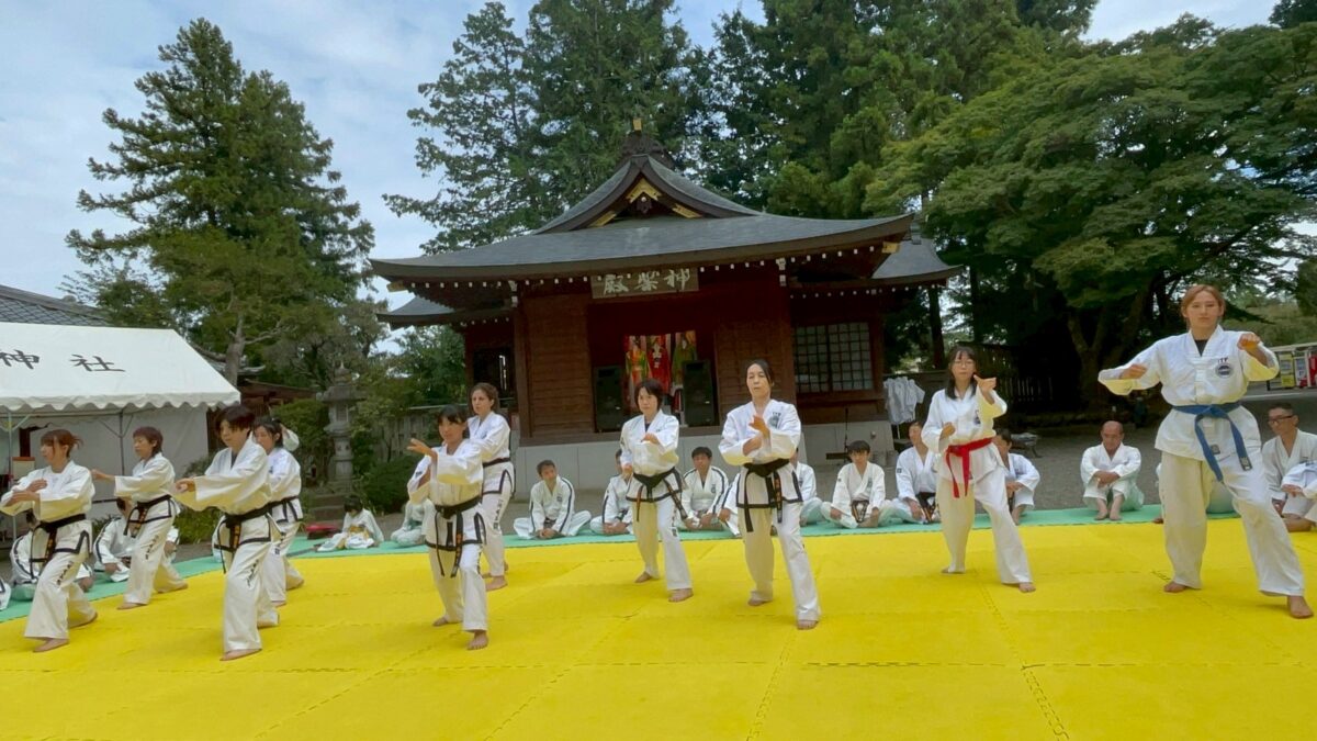 高麗神社 秋の武道演武会 テコンドー演武2025