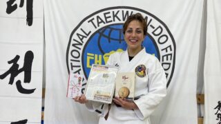 【特集記事】ファルナズ（Farnaz Khatibi Jaf...