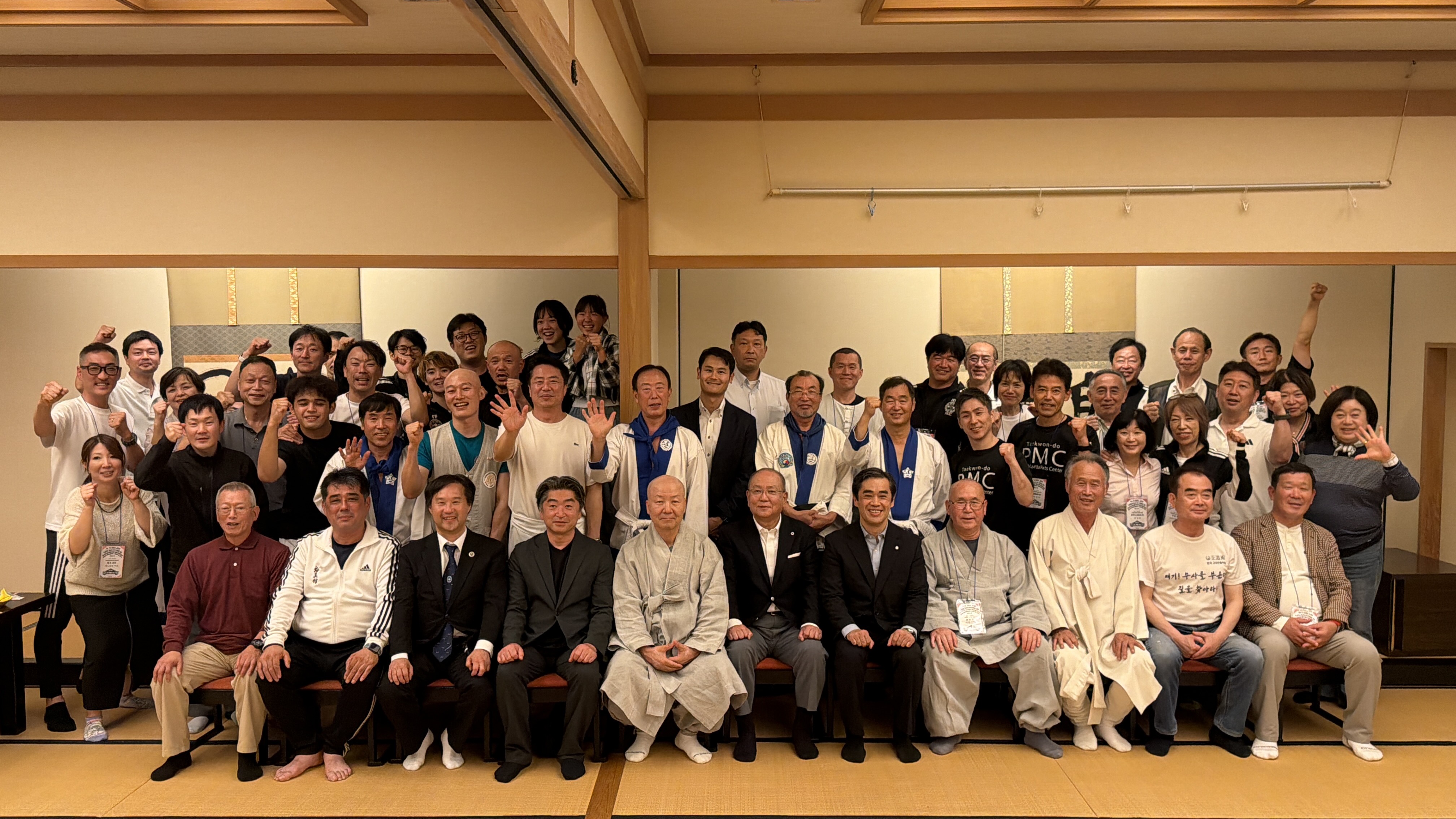 歓迎宴の集合写真